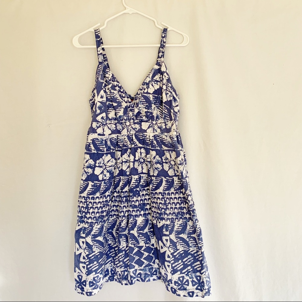 Like New! Cute adjustable strap style dress